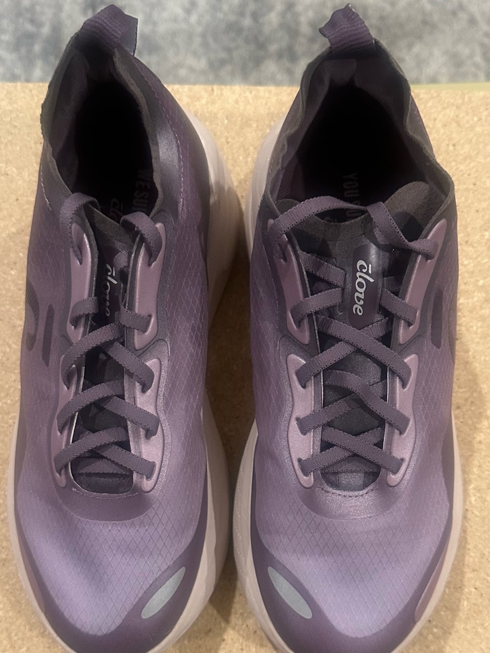 Glove Women’s Lavender Athletic Lace-Up Sneakers